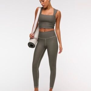 YPB sculptLUX 7/8-Length Legging